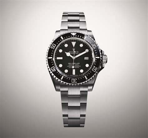 rolex sea dweller 4000 ft 1220 m|Rolex Sea-Dweller bezel.